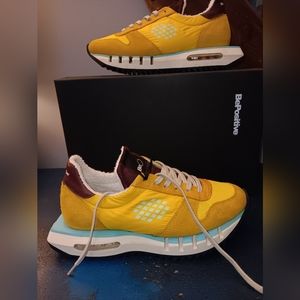 BePositive sneakers